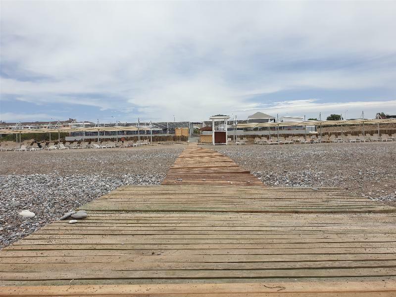Aska Costa Holiday Club Side Exterior photo